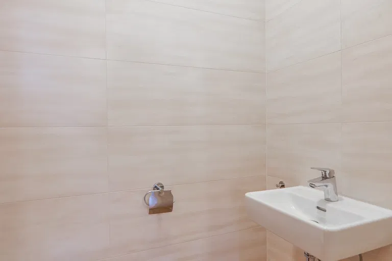 U Kříže, Jinonice - Praha 5 | Prenájom, Byt, 2-izbový, 69 m²