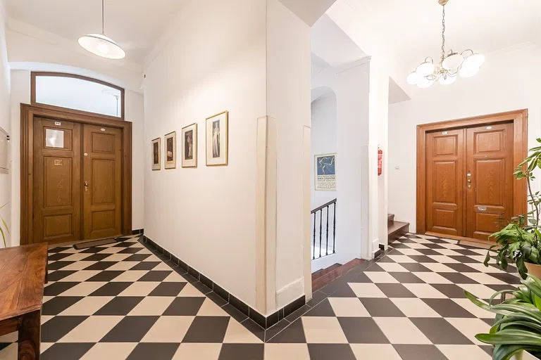 Husova, Staré Město - Praha 1 | Prenájom, Byt, 2-izbový, 69 m²
