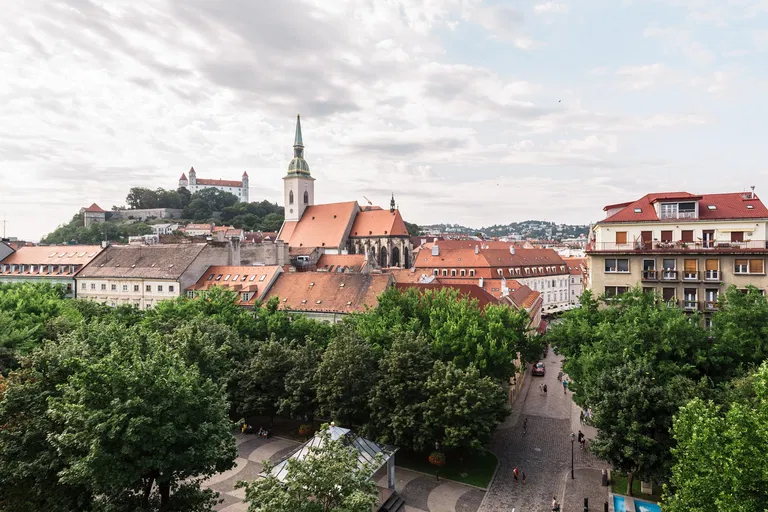 Hviezdoslavovo námestie, Staré Mesto - Bratislava I | Predaj, Byt, 3-izbový, 125 m²