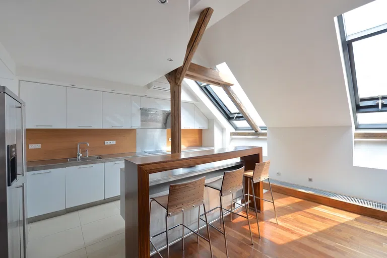 Pštrossova, Nové Město - Praha 1 | Prenájom, Byt, 3-izbový, 235 m²