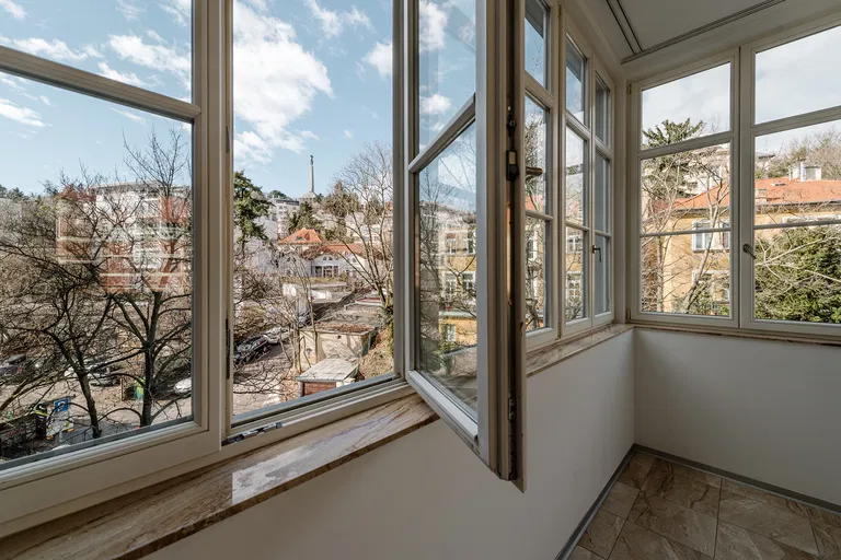 Hlboká cesta, Staré Mesto - Bratislava I | Prenájom, Byt, 4-izbový, 132 m²
