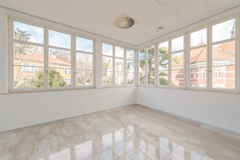 Hlboká cesta, Staré Mesto - Bratislava I | Prenájom, Byt, 4-izbový, 132 m²