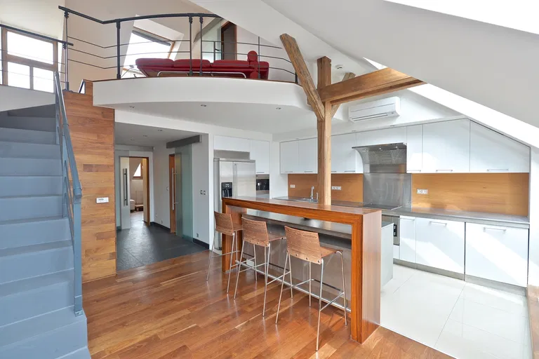 Pštrossova, Nové Město - Praha 1 | Prenájom, Byt, 3-izbový, 235 m²