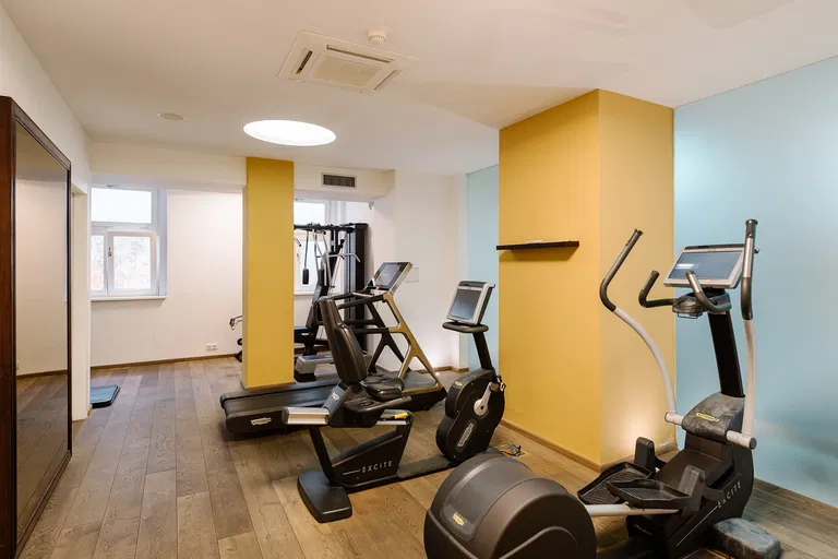 Hlboká cesta, Staré Mesto - Bratislava I | Prenájom, Byt, 4-izbový, 132 m²