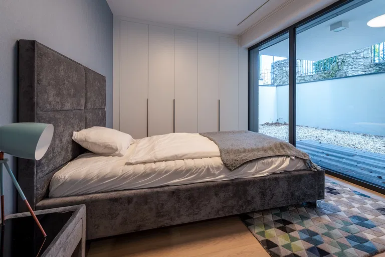 Na Štyridsiatku, Staré Mesto - Bratislava I | Prenájom, Byt, 3-izbový, 164 m²