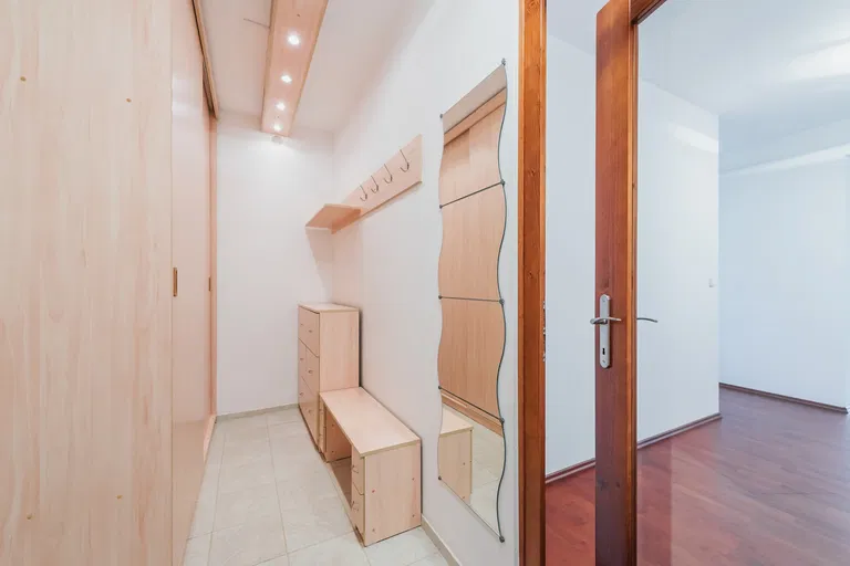 Na Hřebenkách, Smíchov - Praha 5 | Prenájom, Byt, 3-izbový, 106 m²