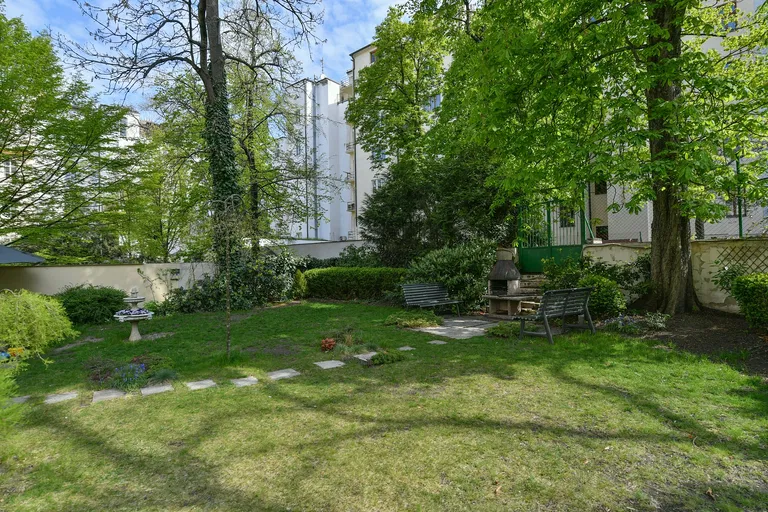 Belgická, Vinohrady - Prague 2 | Sale, Apartment, Two-bedroom (3+kk), 118 m²