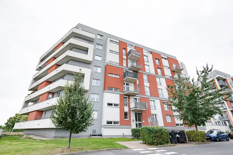 Sazovická, Zličín - Prague 5 | Sale, Apartment, Two-bedroom (3+kk), 96 m²