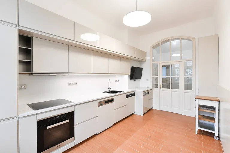 Šumavská, Vinohrady - Prague 2 | Sale, Apartment, Two-bedroom (3+1), 89 m²