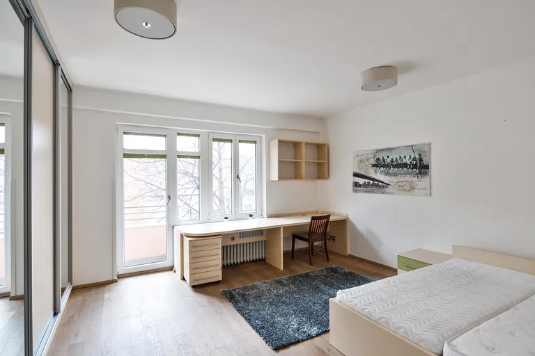 Generála Píky, Dejvice - Prague 6 | Sale, Apartment, Three-bedroom (4+kk), 91 m²