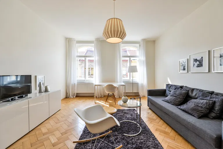 Řipská, Vinohrady - Praha 10 | Prenájom, Byt, 2-izbový, 79 m²