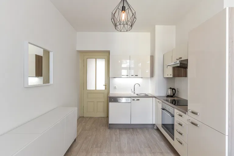 Řipská, Vinohrady - Praha 10 | Prenájom, Byt, 2-izbový, 79 m²