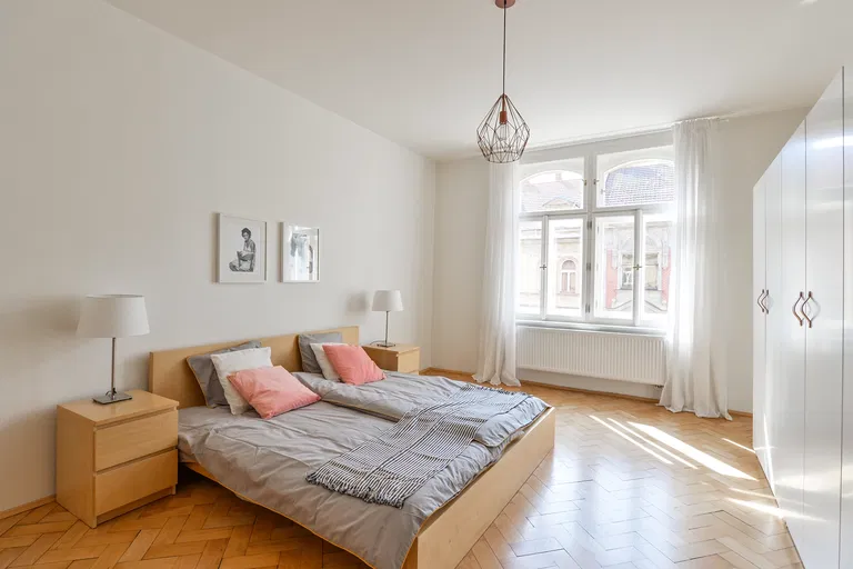 Řipská, Vinohrady - Praha 10 | Prenájom, Byt, 2-izbový, 79 m²