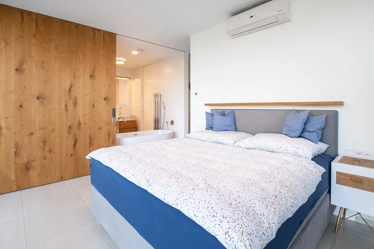 Uzavřená - Brno-venkov | Predaj, Rodinný dom, 5-izbový, 248 m²