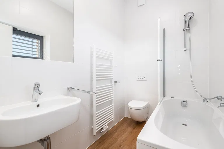 Uzavřená - Brno-venkov | Predaj, Rodinný dom, 5-izbový, 248 m²