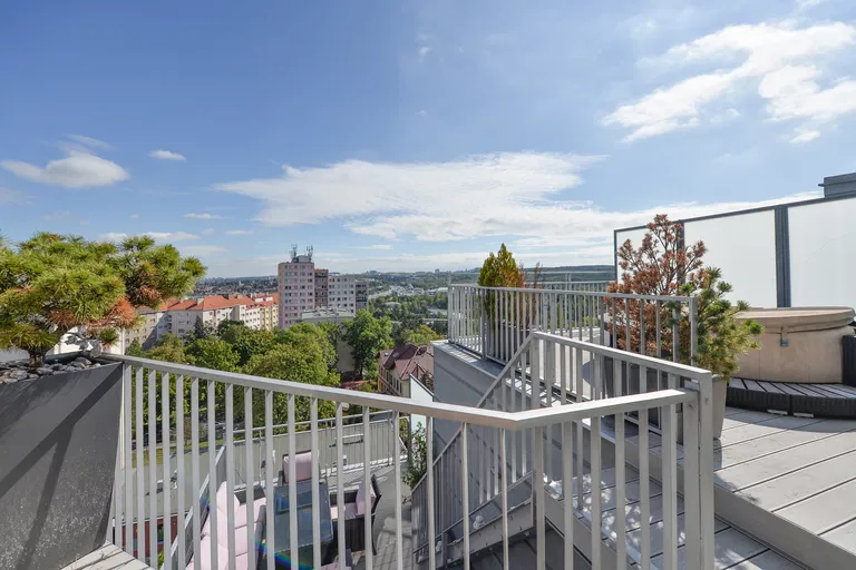 Krumlovská, Michle - Praha 4 | Prenájom, Byt, 3-izbový, 195 m²