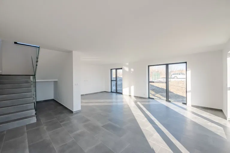 K Loužce, Vysoký Újezd - Praha-západ | Predaj, Rodinný dom, 5-izbový, 170 m²