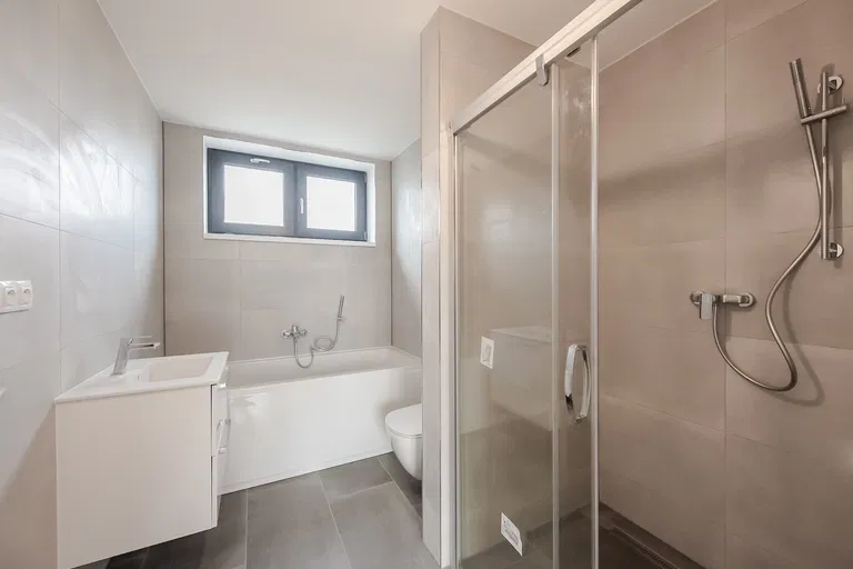 K Loužce, Vysoký Újezd - Praha-západ | Predaj, Rodinný dom, 5-izbový, 170 m²