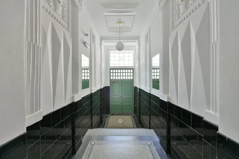 Vinohradská, Vinohrady - Prague 3 | Sale, Apartment, Four-bedroom (5+kk), 170 m²