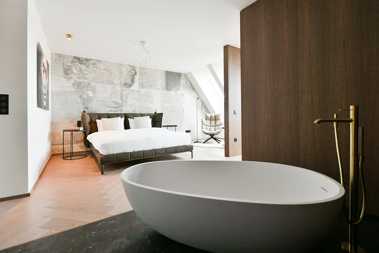 Vinohradská, Vinohrady - Prague 3 | Sale, Apartment, Four-bedroom (5+kk), 170 m²