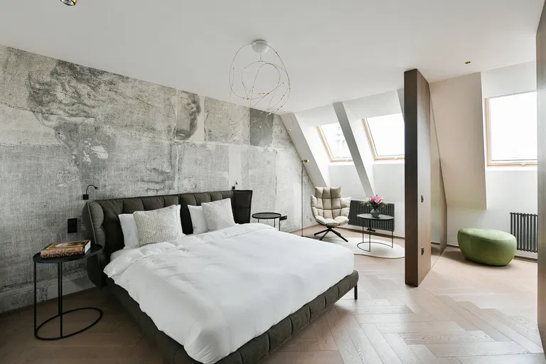 Vinohradská, Vinohrady - Prague 3 | Sale, Apartment, Four-bedroom (5+kk), 170 m²