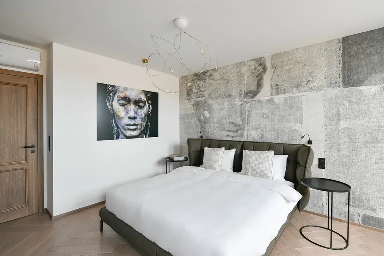 Vinohradská, Vinohrady - Prague 3 | Sale, Apartment, Four-bedroom (5+kk), 170 m²