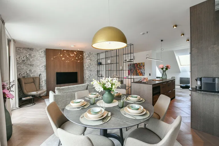 Vinohradská, Vinohrady - Prague 3 | Sale, Apartment, Four-bedroom (5+kk), 170 m²