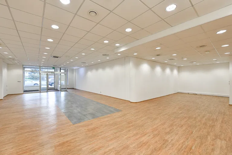 Sokolovská, Vysočany - Praha 9 | Predaj, Obchodný priestor, 340 m²