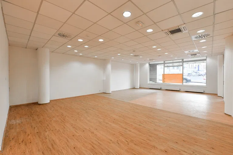 Sokolovská, Vysočany - Praha 9 | Predaj, Obchodný priestor, 340 m²