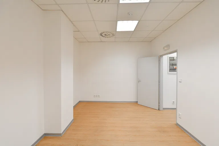 Sokolovská, Vysočany - Praha 9 | Predaj, Obchodný priestor, 340 m²