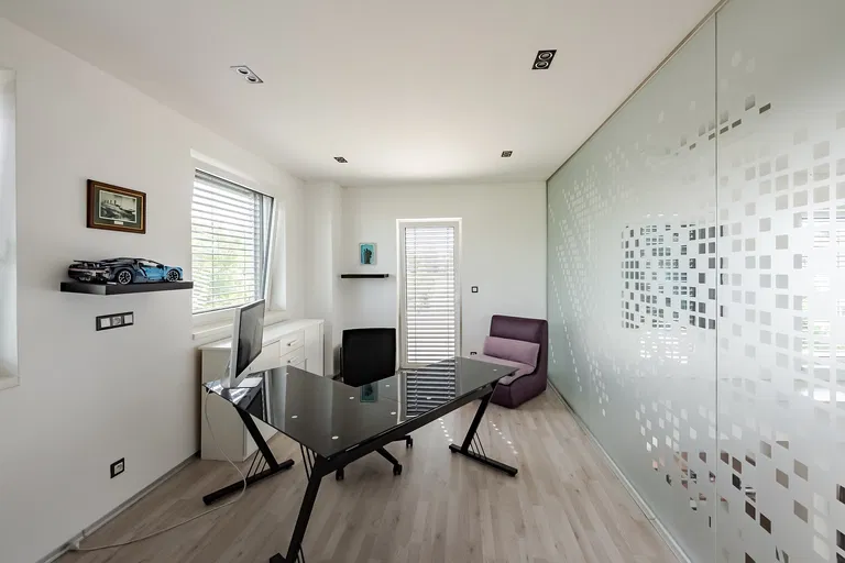 Muchomůrková, Pitkovice - Prague 10 | Sale, House, Four-bedroom (5+kk), 273 m²