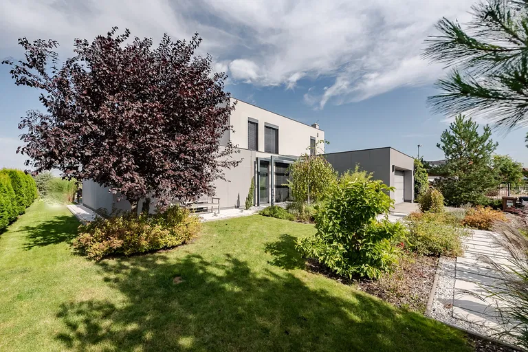 Muchomůrková, Pitkovice - Prague 10 | Sale, House, Four-bedroom (5+kk), 273 m²