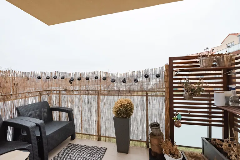 Pod Zahrady, Přezletice - Praha-východ | Sale, Apartment, One-bedroom (2+kk), 59 m²