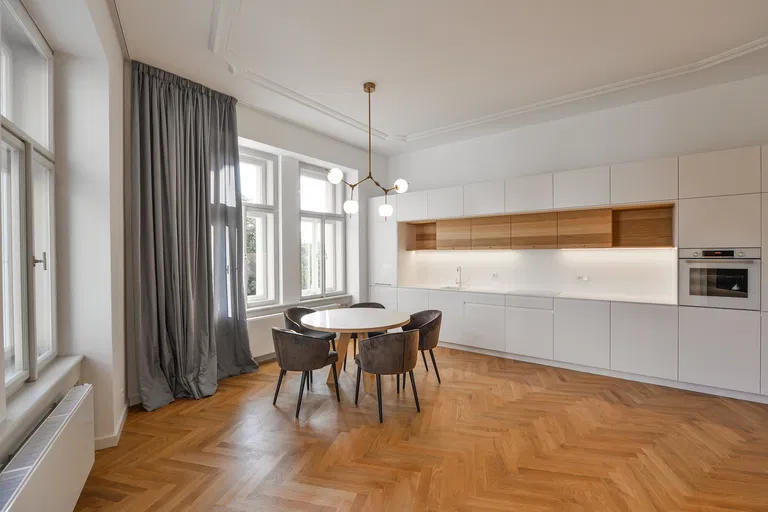 U Rajské zahrady, Žižkov - Praha 3 | Prenájom, Byt, 3-izbový, 117 m²