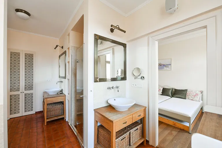 Eliášova, Bubeneč - Praha 6 | Prenájom, Byt, 3-izbový, 135 m²