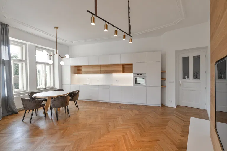 U Rajské zahrady, Žižkov - Praha 3 | Prenájom, Byt, 3-izbový, 117 m²