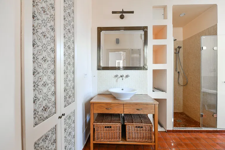 Eliášova, Bubeneč - Praha 6 | Prenájom, Byt, 3-izbový, 135 m²
