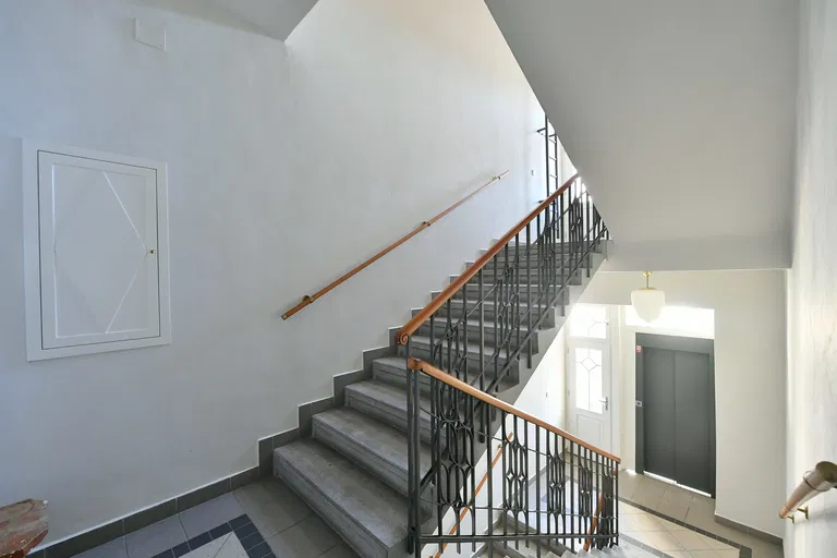 Eliášova, Bubeneč - Praha 6 | Prenájom, Byt, 3-izbový, 135 m²