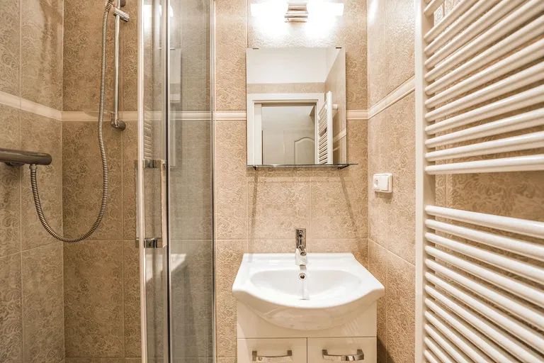 Hořejší nábřeží, Smíchov - Praha 5 | Prenájom, Byt, 1-izbový, 42 m²