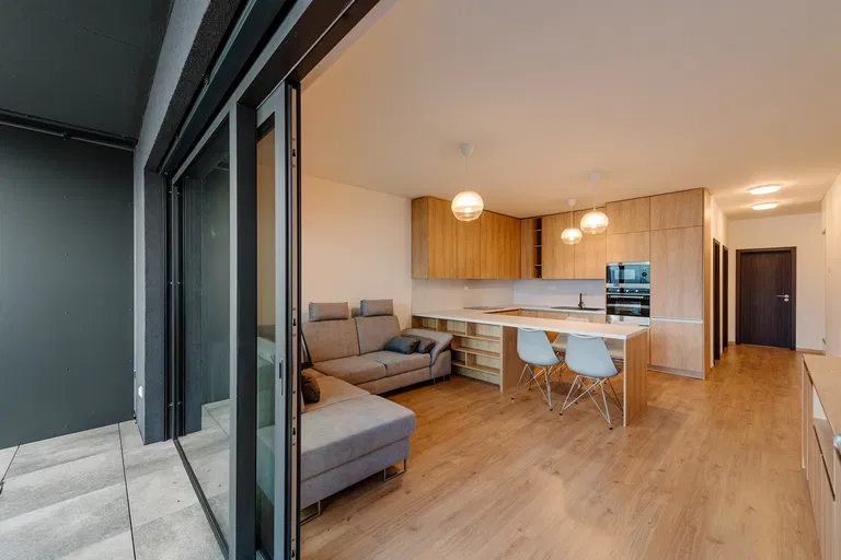 Bajkalská, Nové Mesto - Bratislava III | Prenájom, Byt, 2-izbový, 76 m²