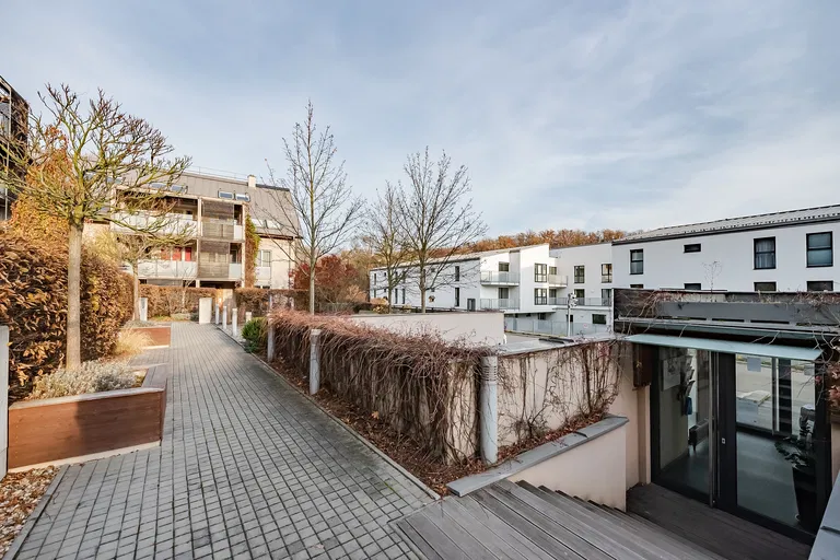 Mezilehlá, Hrdlořezy - Praha 9 | Predaj, Byt, 4-izbový, 155 m²