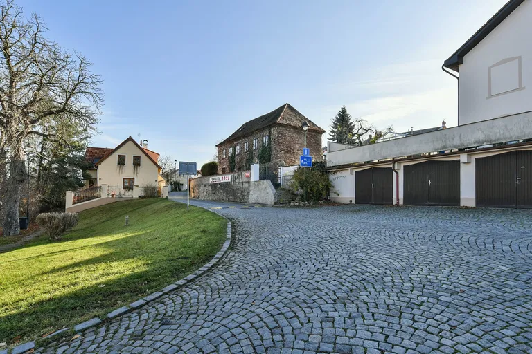 Chalupnická, Hostivař - Praha 10 | Predaj, Byt, 2-izbový, 61 m²