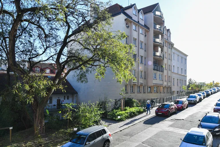 Černomořská, Vršovice - Prague 10 | Sale, Apartment, Two-bedroom (3+kk), 75 m²