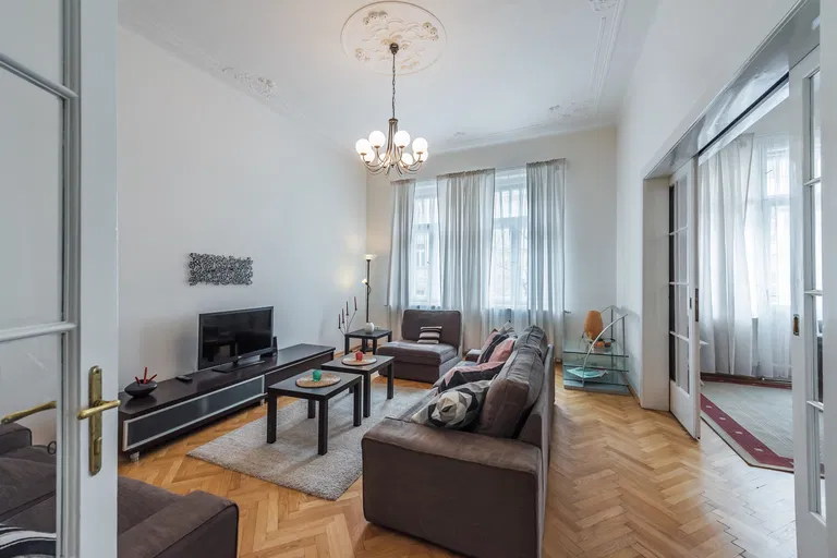 Mánesova, Vinohrady - Praha 2 | Prenájom, Byt, 3-izbový, 108 m²