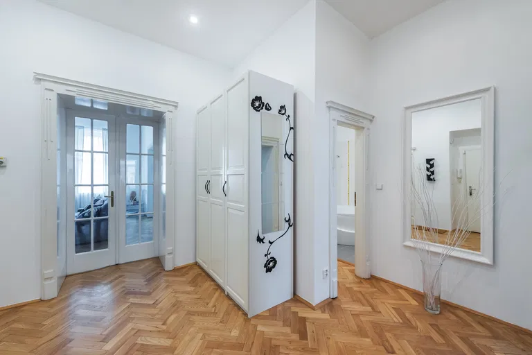 Mánesova, Vinohrady - Praha 2 | Prenájom, Byt, 3-izbový, 108 m²