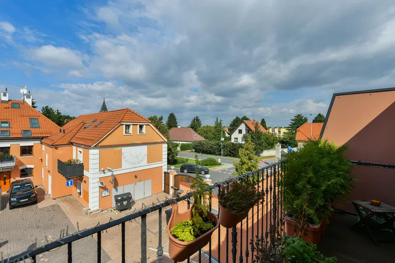 K Šeberovu, Šeberov - Prague 4 | Sale, Apartment, Three-bedroom (4+kk), 97 m²