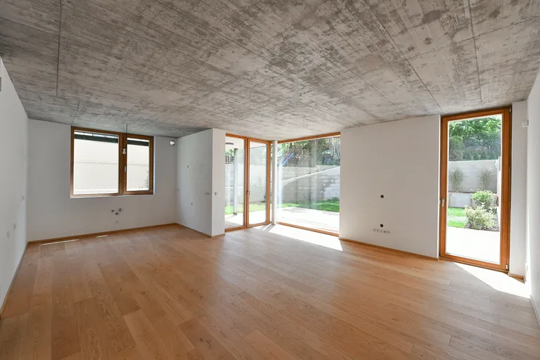 5. máje, Motol - Prague 5 | Sale, Apartment, Three-bedroom (4+kk), 154 m²