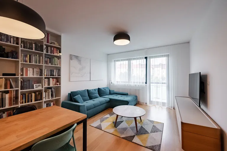 Mrštíkova, Strašnice - Prague 10 | Sale, Apartment, Three-bedroom (4+kk), 99 m²