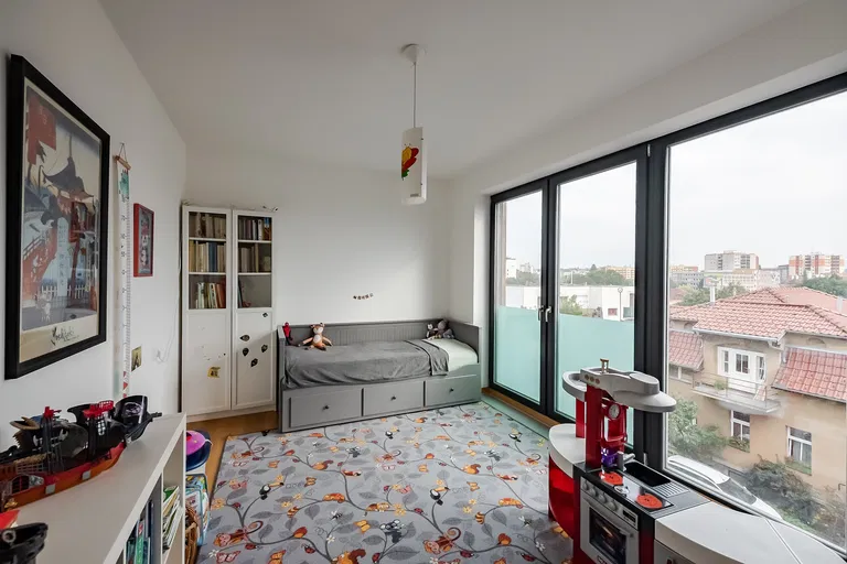 Mrštíkova, Strašnice - Prague 10 | Sale, Apartment, Three-bedroom (4+kk), 99 m²