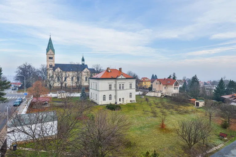 Farní, Střešovice - Praha 6 | Prenájom, Byt, 5-izbový, 178 m²